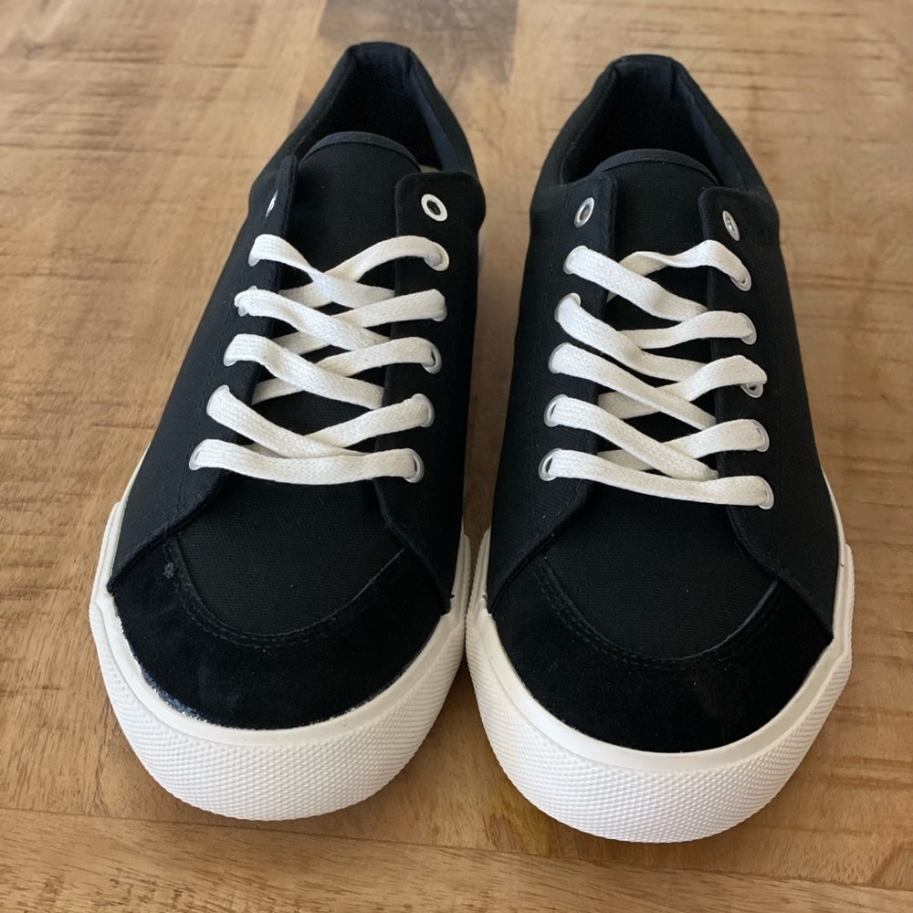 Men’s Five Four black/white canvas/suede casual sneakers size 9 NWOT